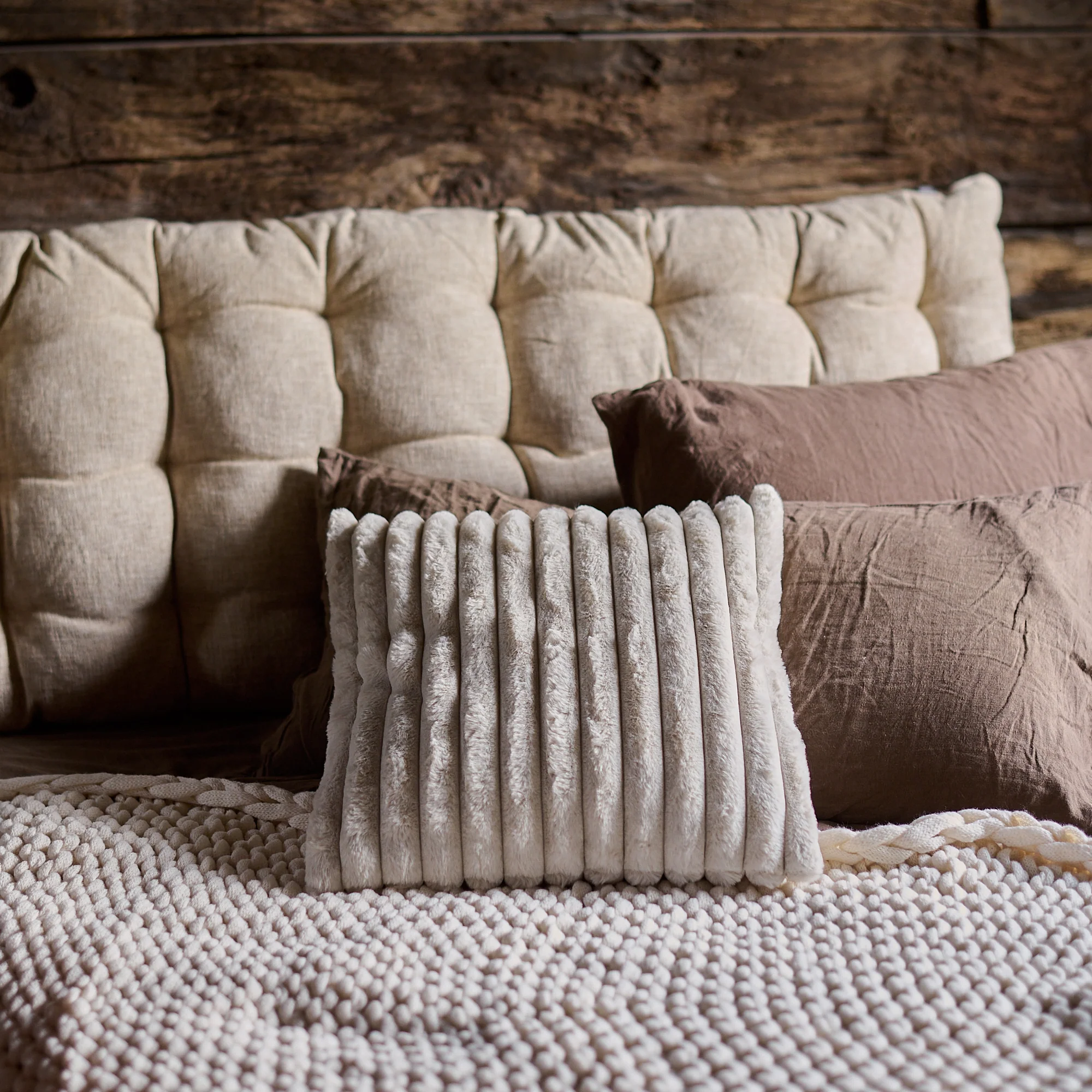 Baxley Chunky Knit Throw - Image 3