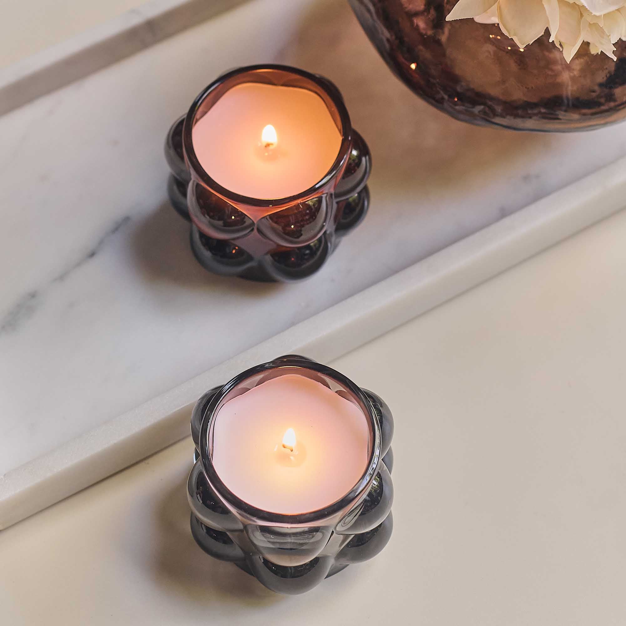Eucalyptus & Amber Scented Candle - Image 3