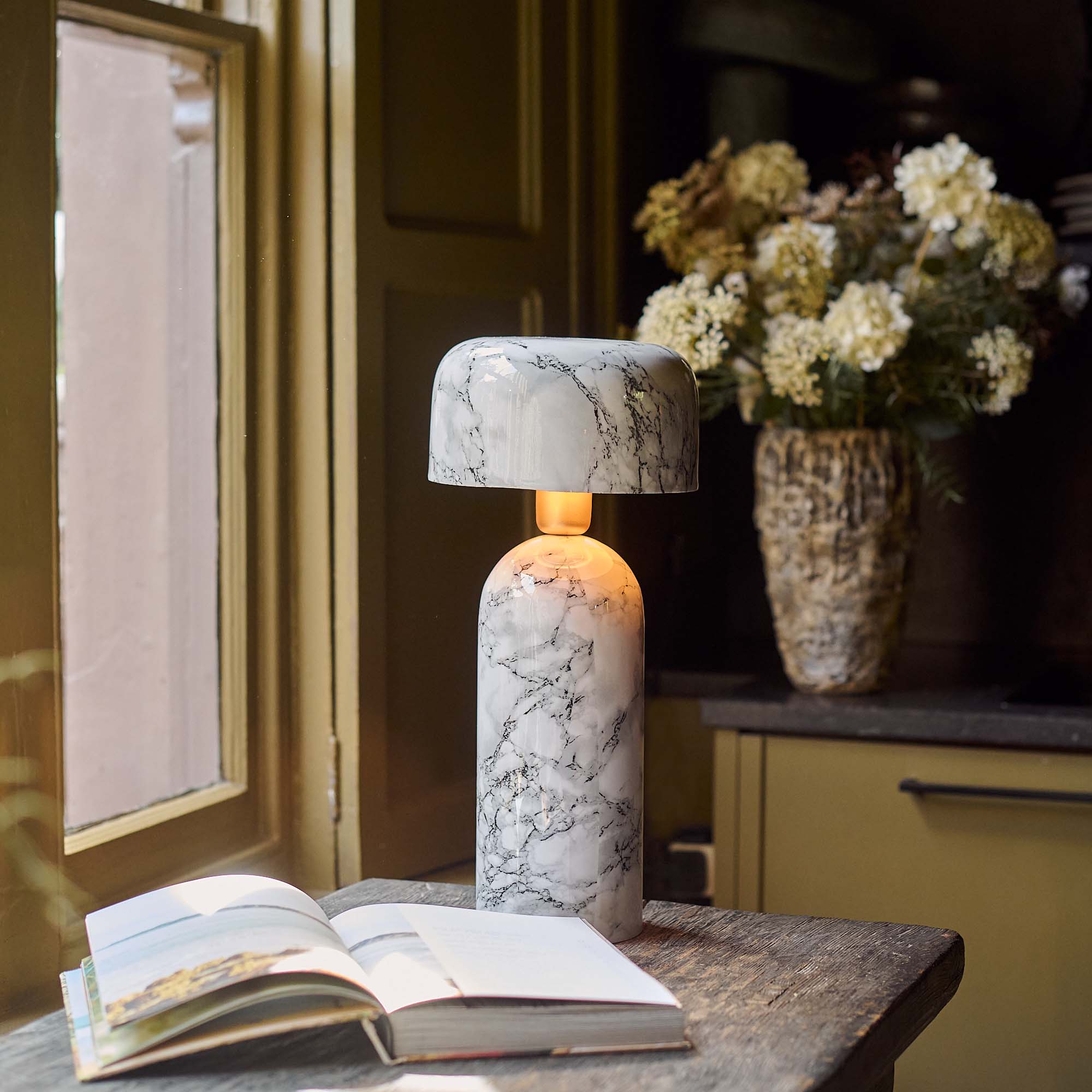 Fairfield Table Lamp - Image 2