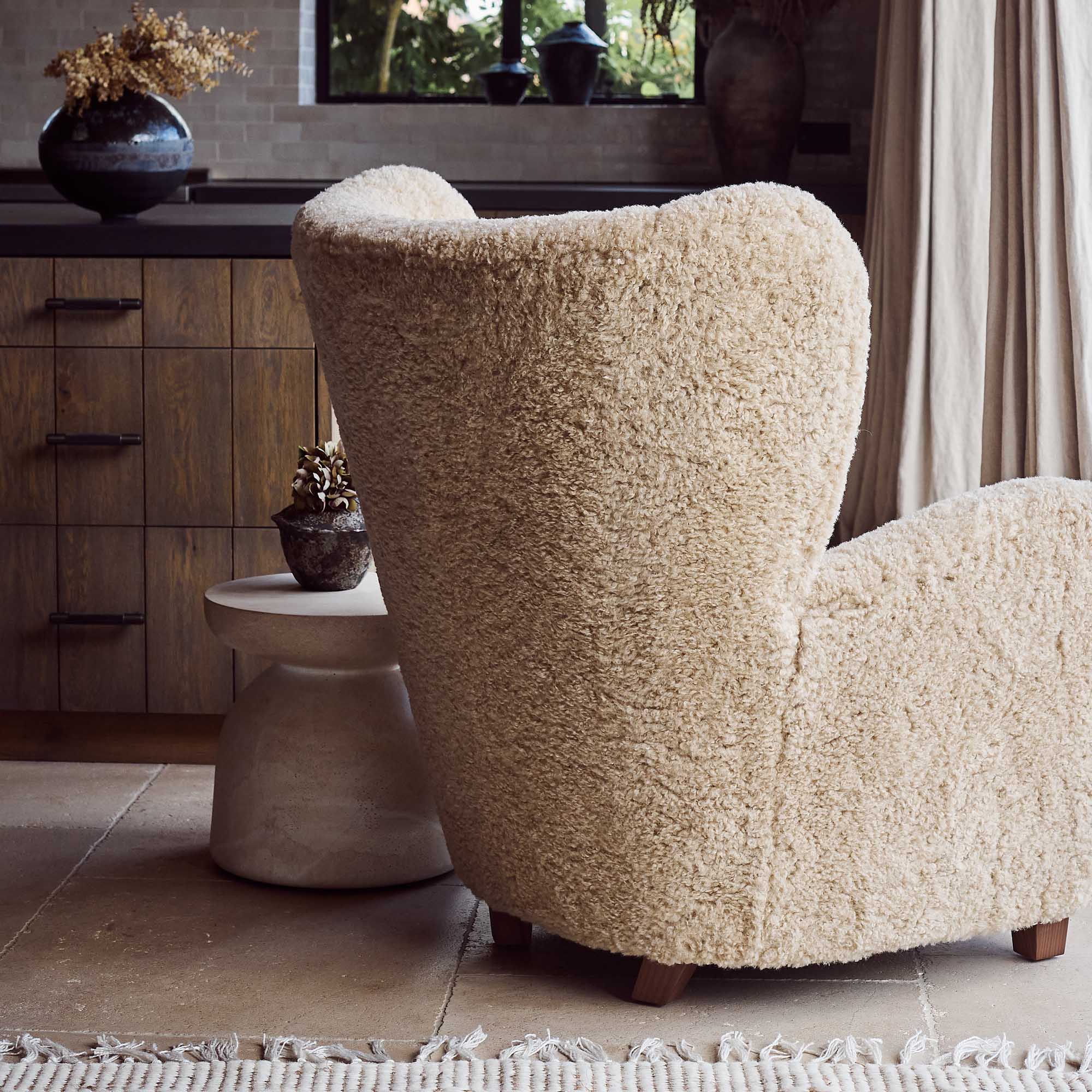 Karina Reading Nook - Image 5