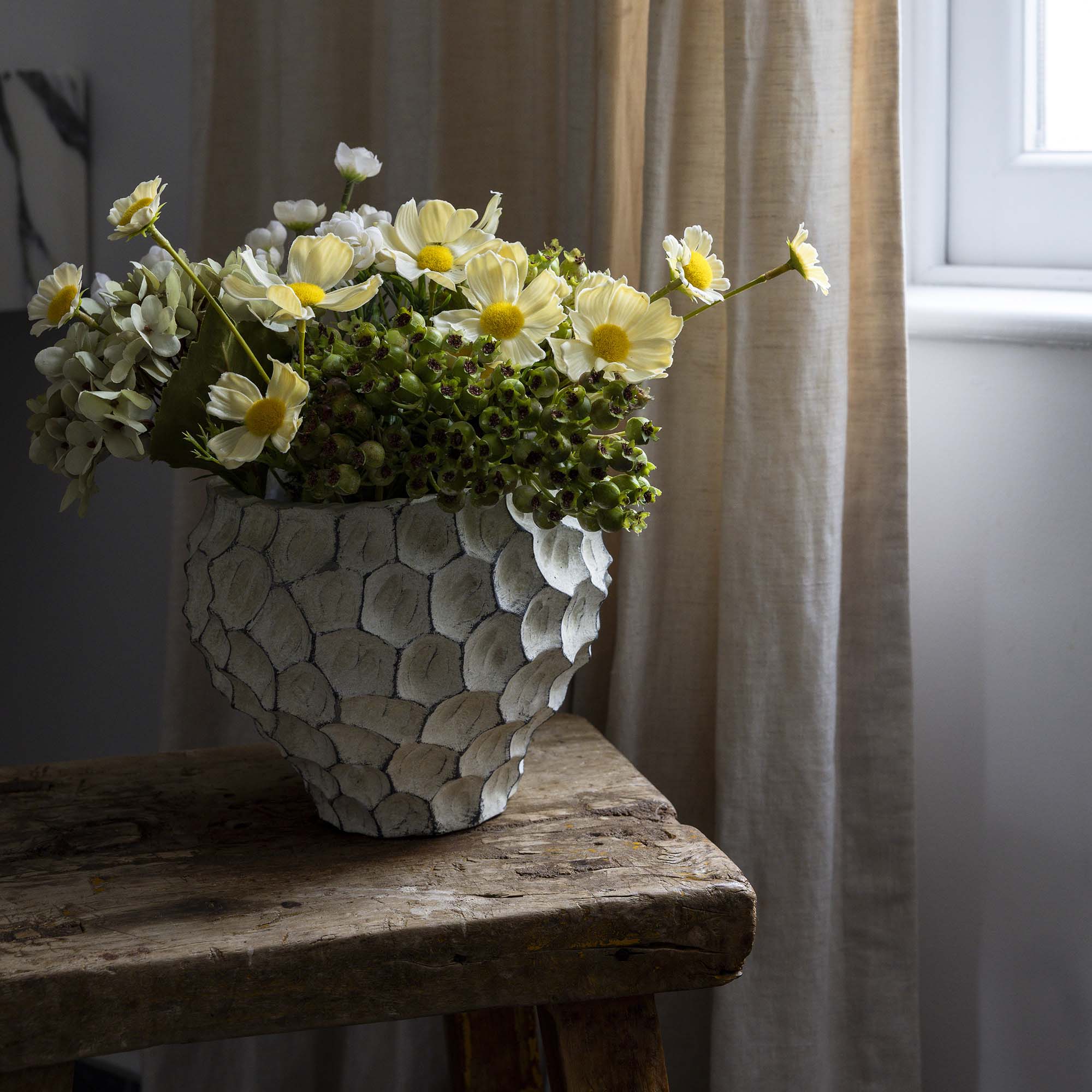 Ladris Cement Vase - Image 2