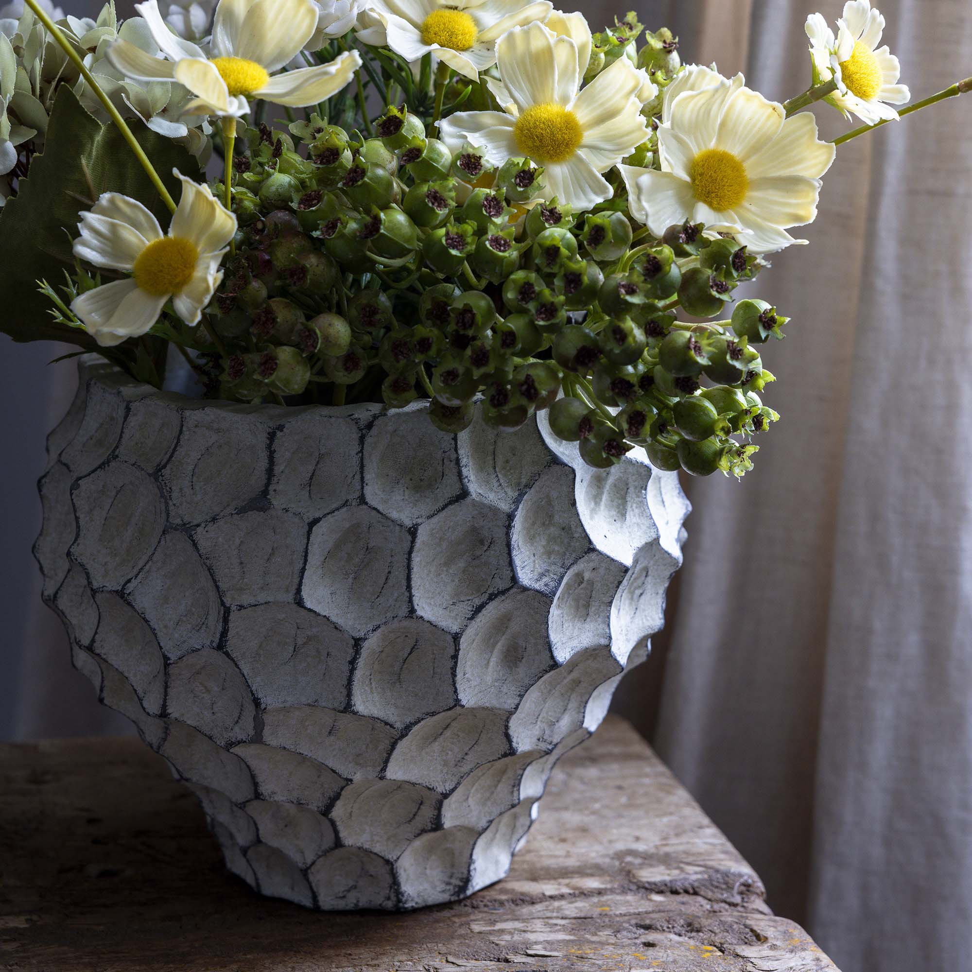 Ladris Cement Vase - Image 3