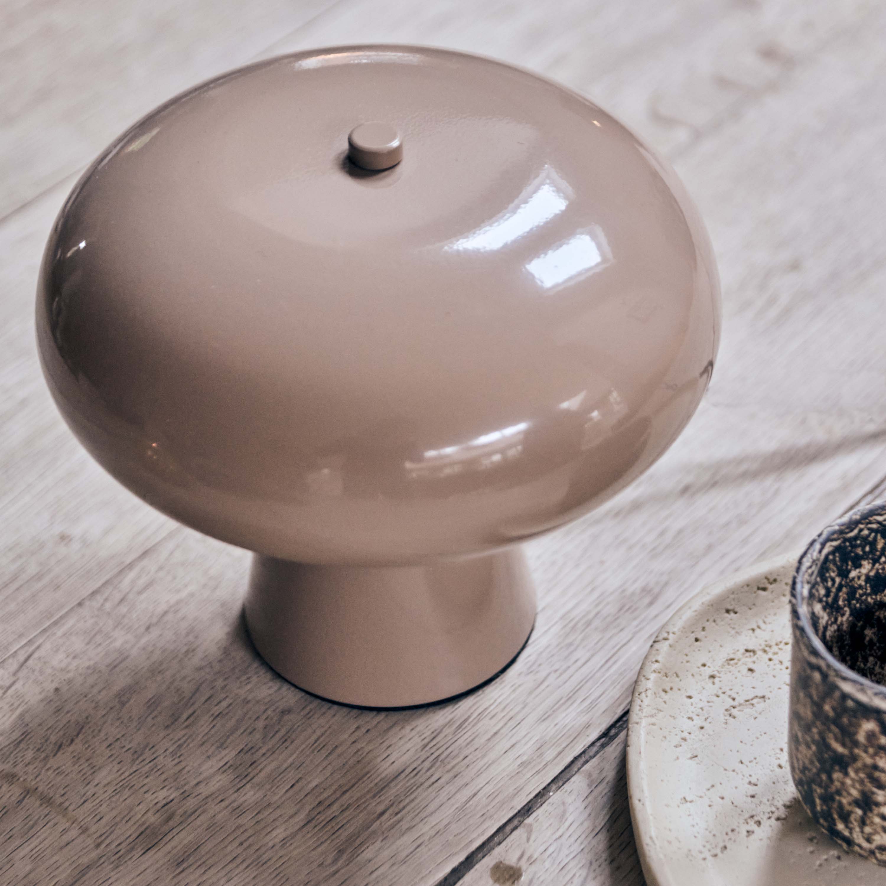 Ormond Metal Table Lamp - Image 3