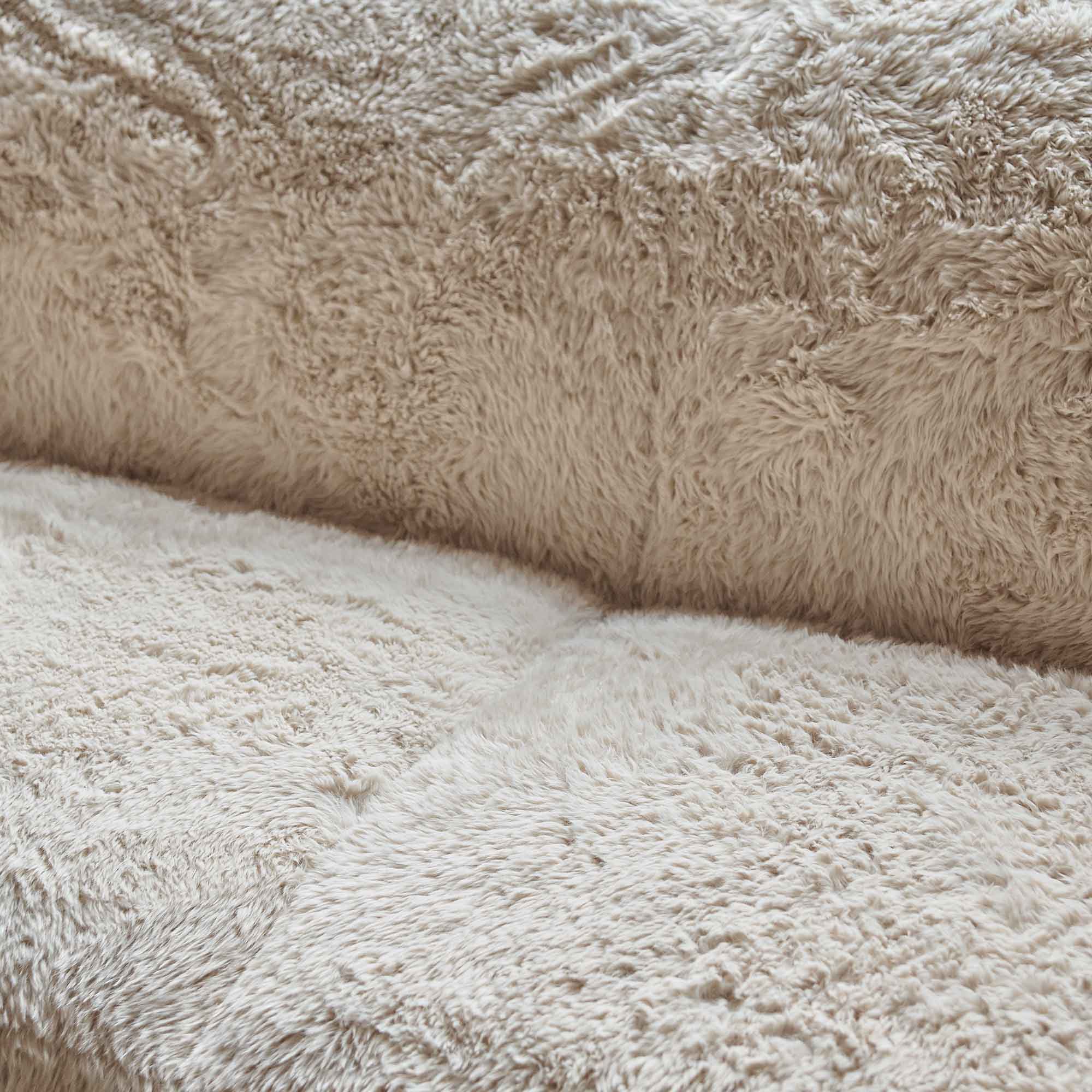 Saskia Faux Fur Sofa - Image 3