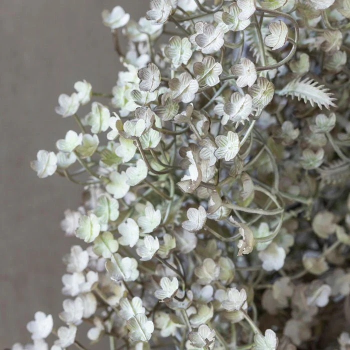 Winter Garden Wreath - Image 3