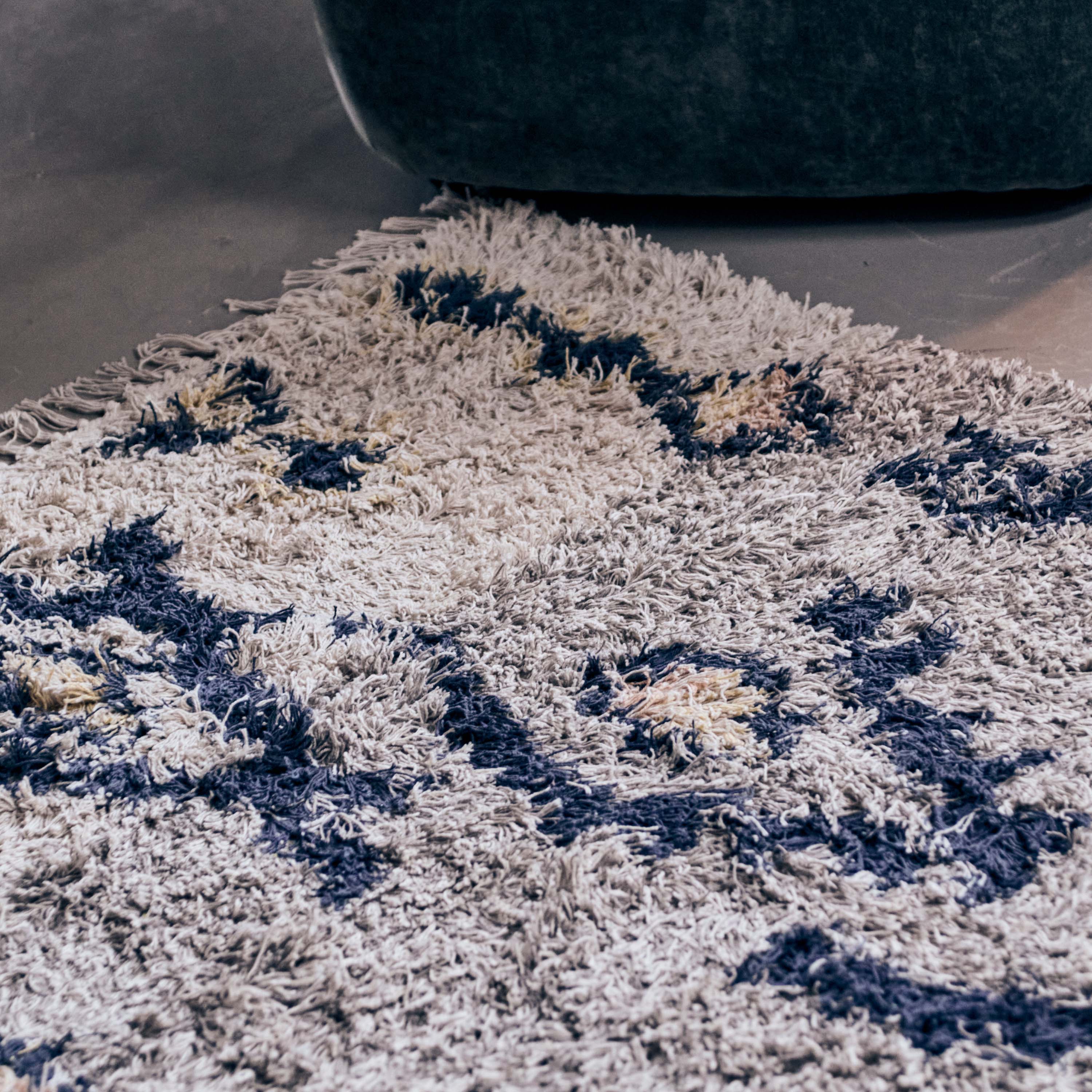 Yasmin Shaggy Rug - Image 3