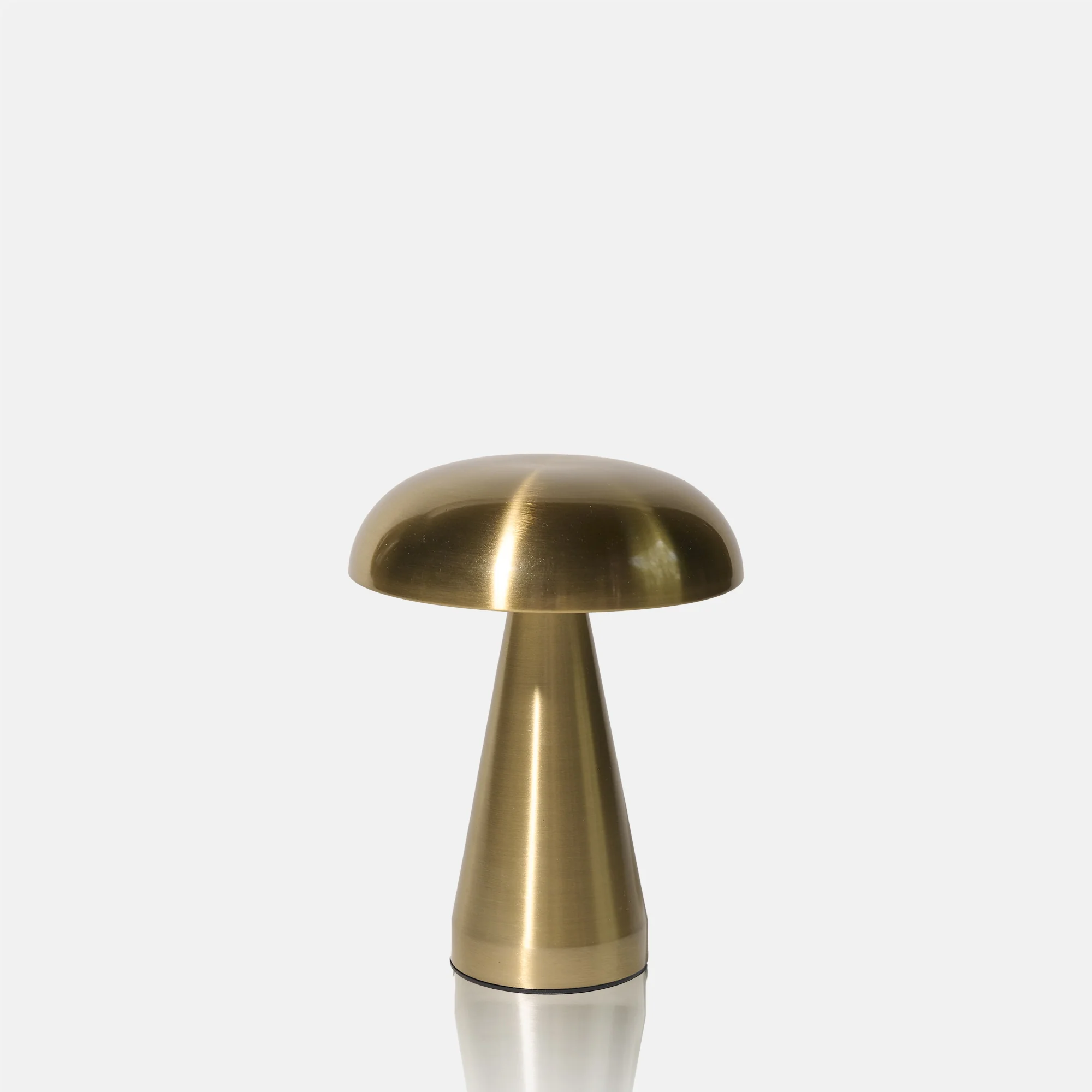 Zenith Portable Table Lamp, Gold - Image 4